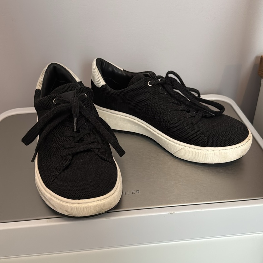 Platform sneaker - Picture 2 of 3